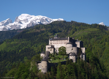 burg-werfen.jpg